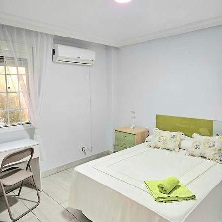 Habitacion Privada A 15 Min De La Playa/Piso Hotel Huelva Exterior photo